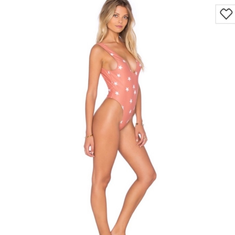 NWOT Minimale Animale Tyler Fire in Sky One Piece